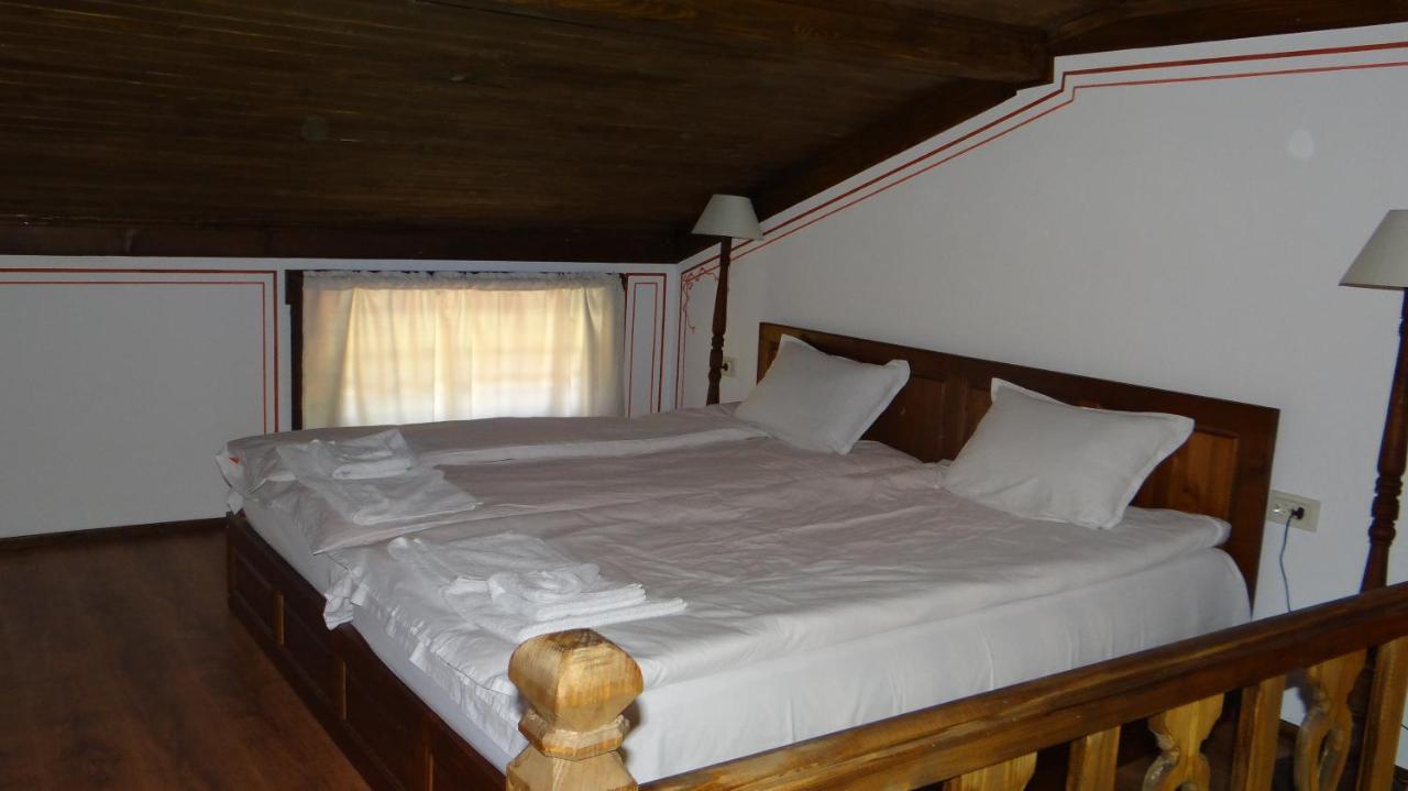 Hotel Недкова Къща Kopriwschtiza Exterior foto