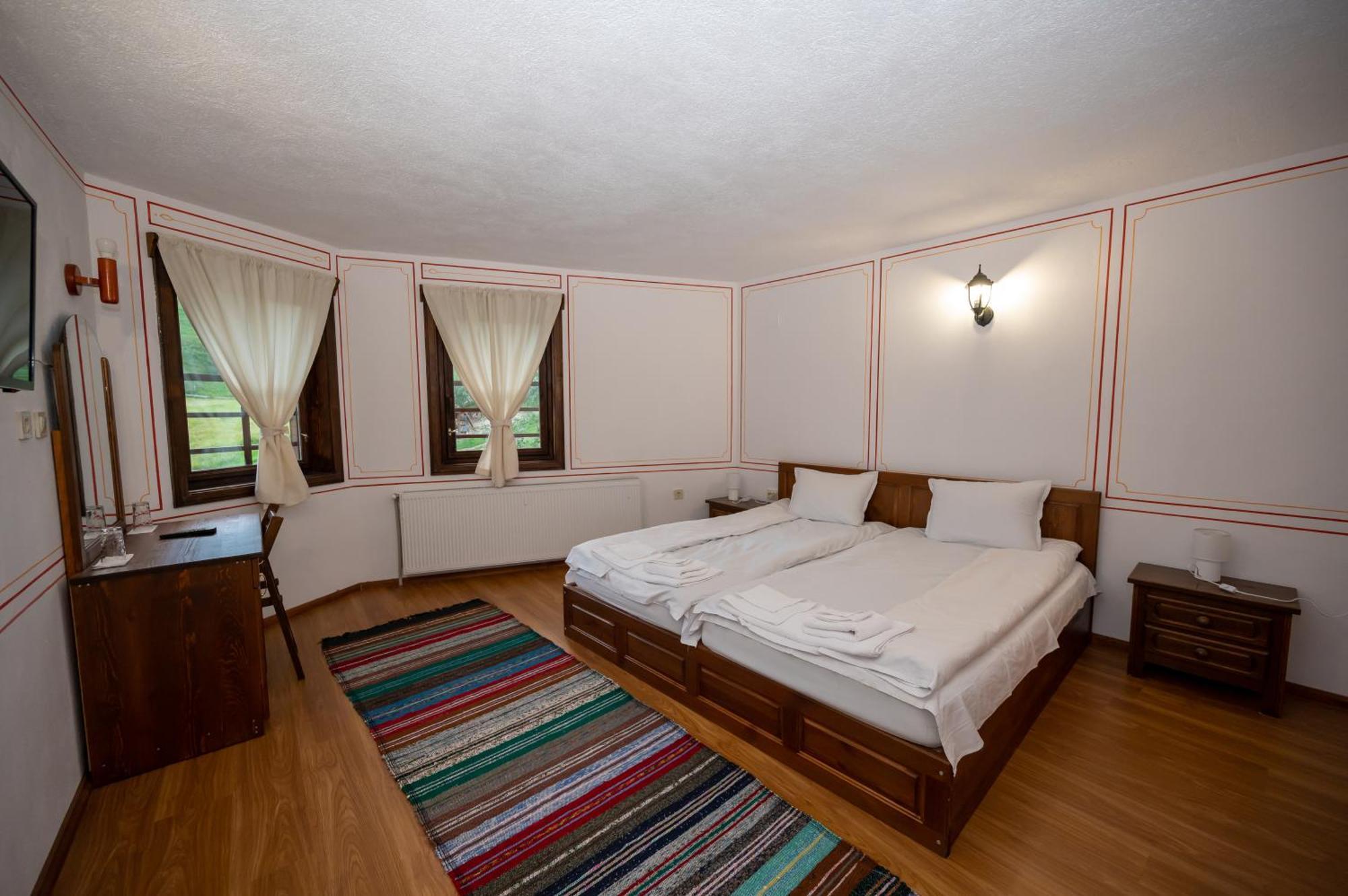 Hotel Недкова Къща Kopriwschtiza Exterior foto