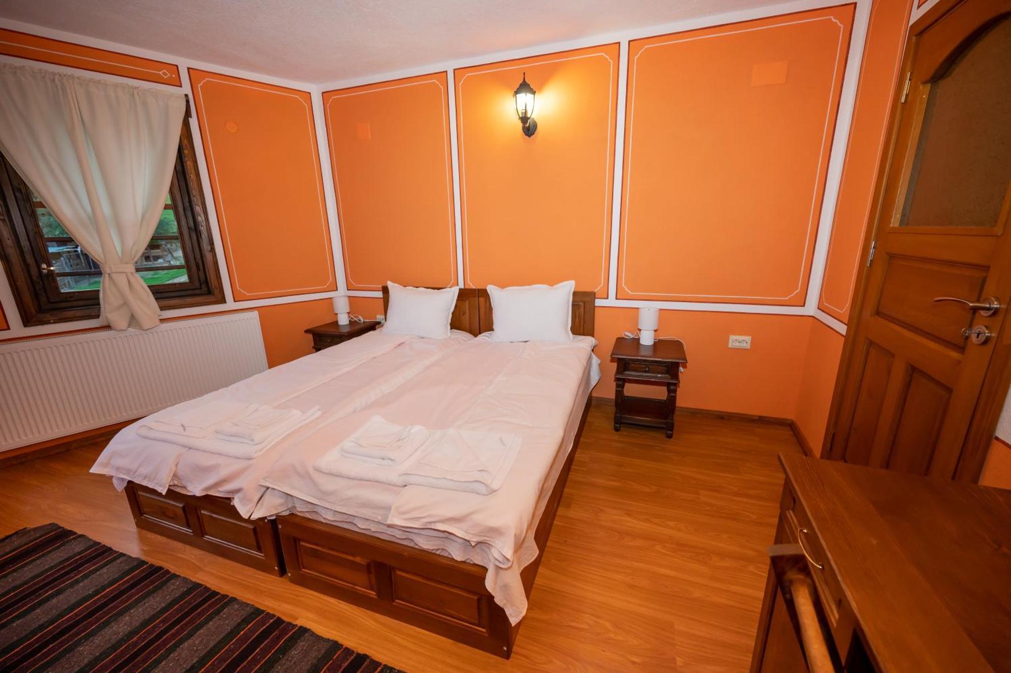 Hotel Недкова Къща Kopriwschtiza Exterior foto