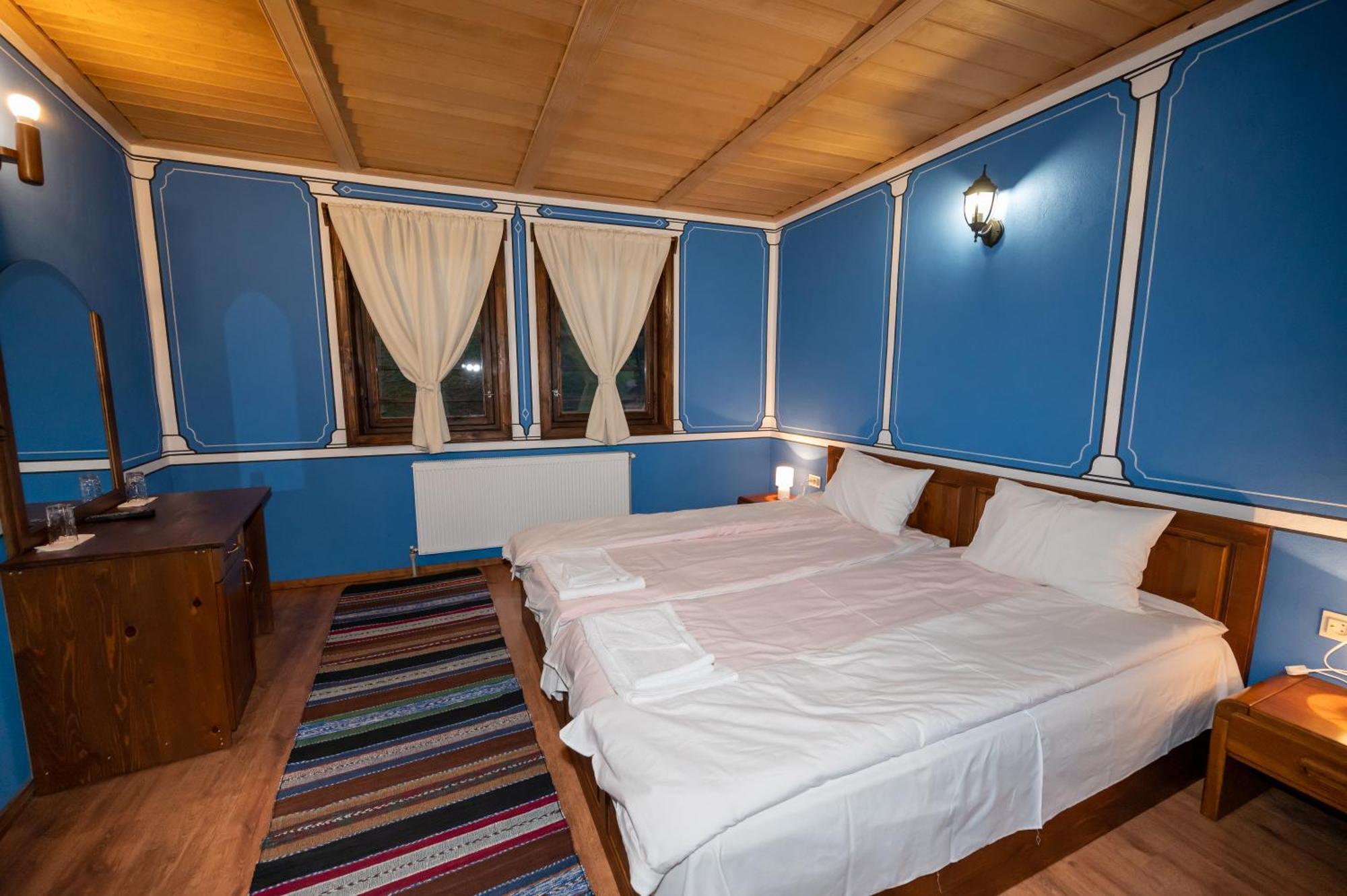 Hotel Недкова Къща Kopriwschtiza Exterior foto